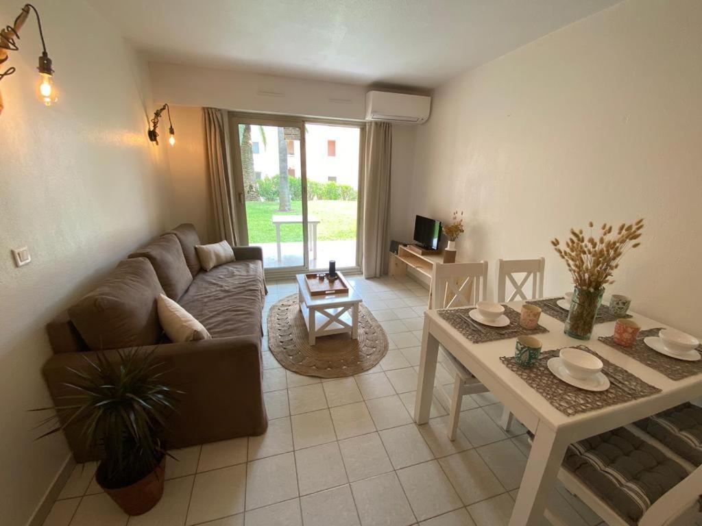 Appartement Avec Piscine 5 Min A Pieds Des Plages Vallauris Esterno foto